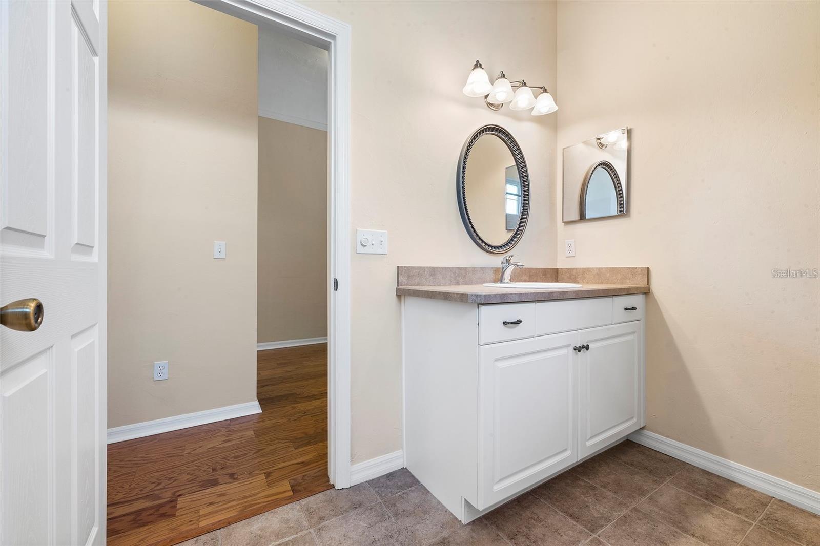 8668 SW 77TH AVE, GAINESVILLE, FL, 32608