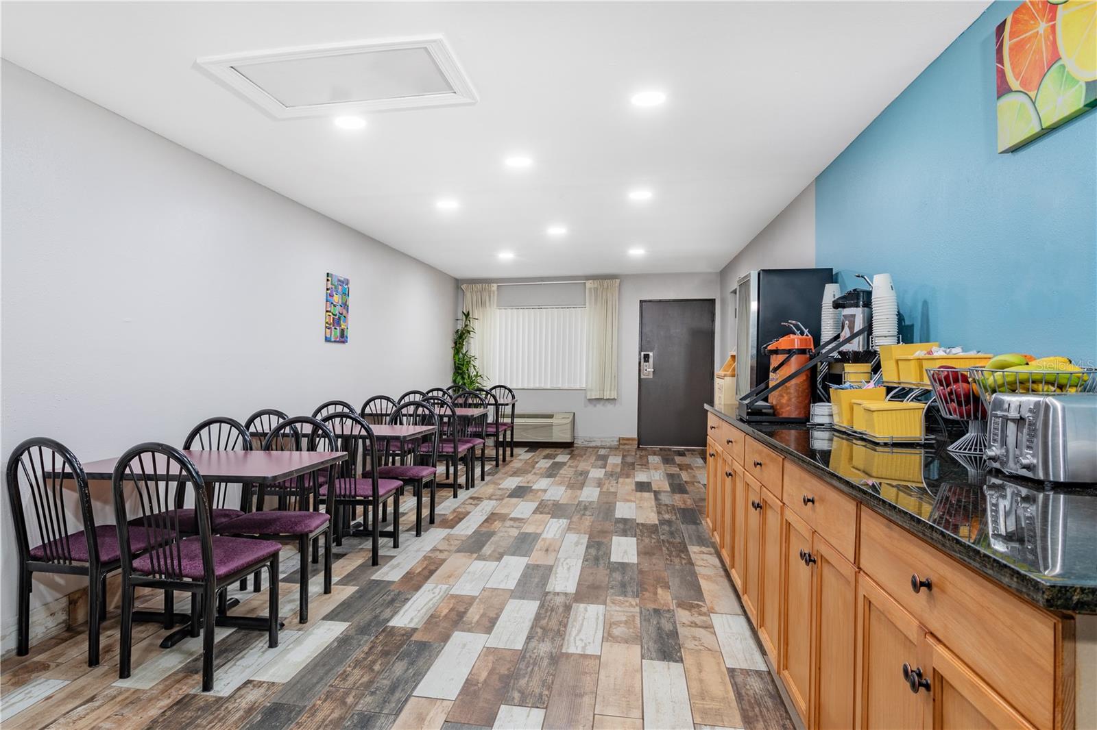 8245 S US-17-92 HWY, CASSELBERRY, FL, 32730