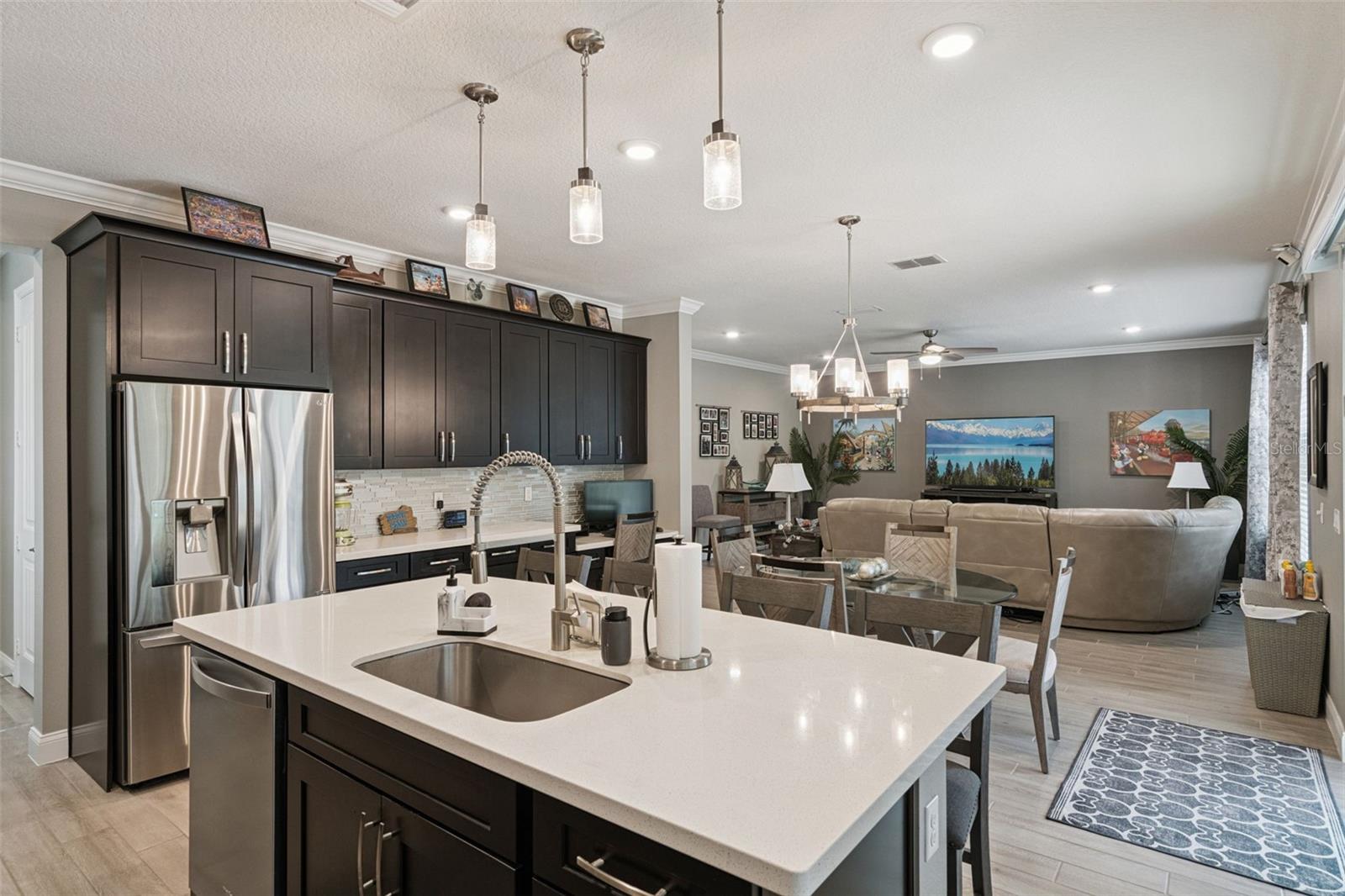 8415 VIVARO ISLE WAY, WINDERMERE, FL, 34786