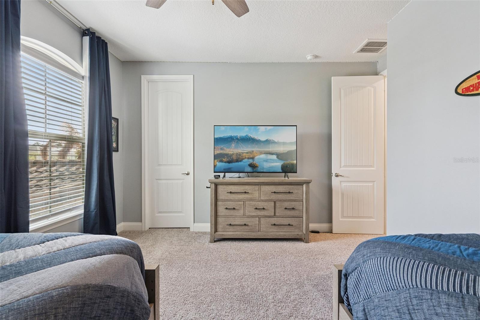 8415 VIVARO ISLE WAY, WINDERMERE, FL, 34786