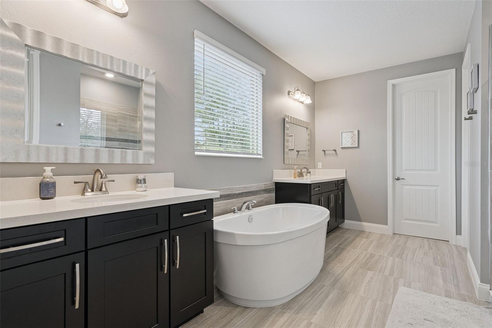 8415 VIVARO ISLE WAY, WINDERMERE, FL, 34786