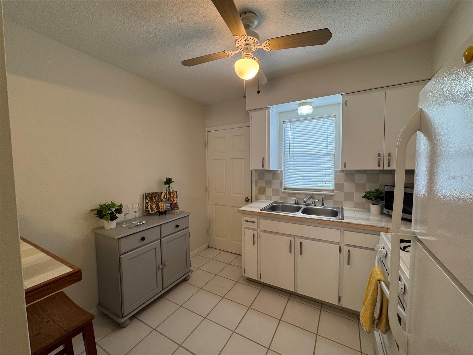5107 PARK LAKE DR N, PINELLAS PARK, FL, 33782