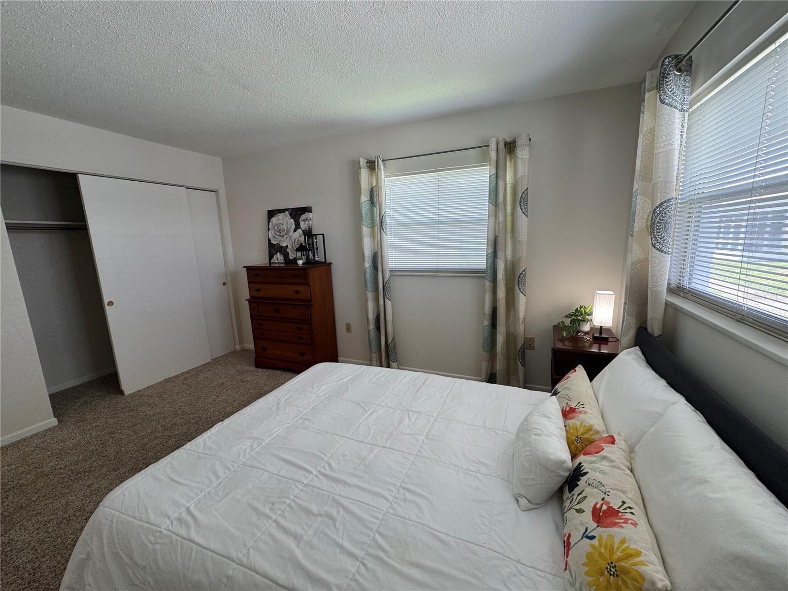 5107 PARK LAKE DR N, PINELLAS PARK, FL, 33782