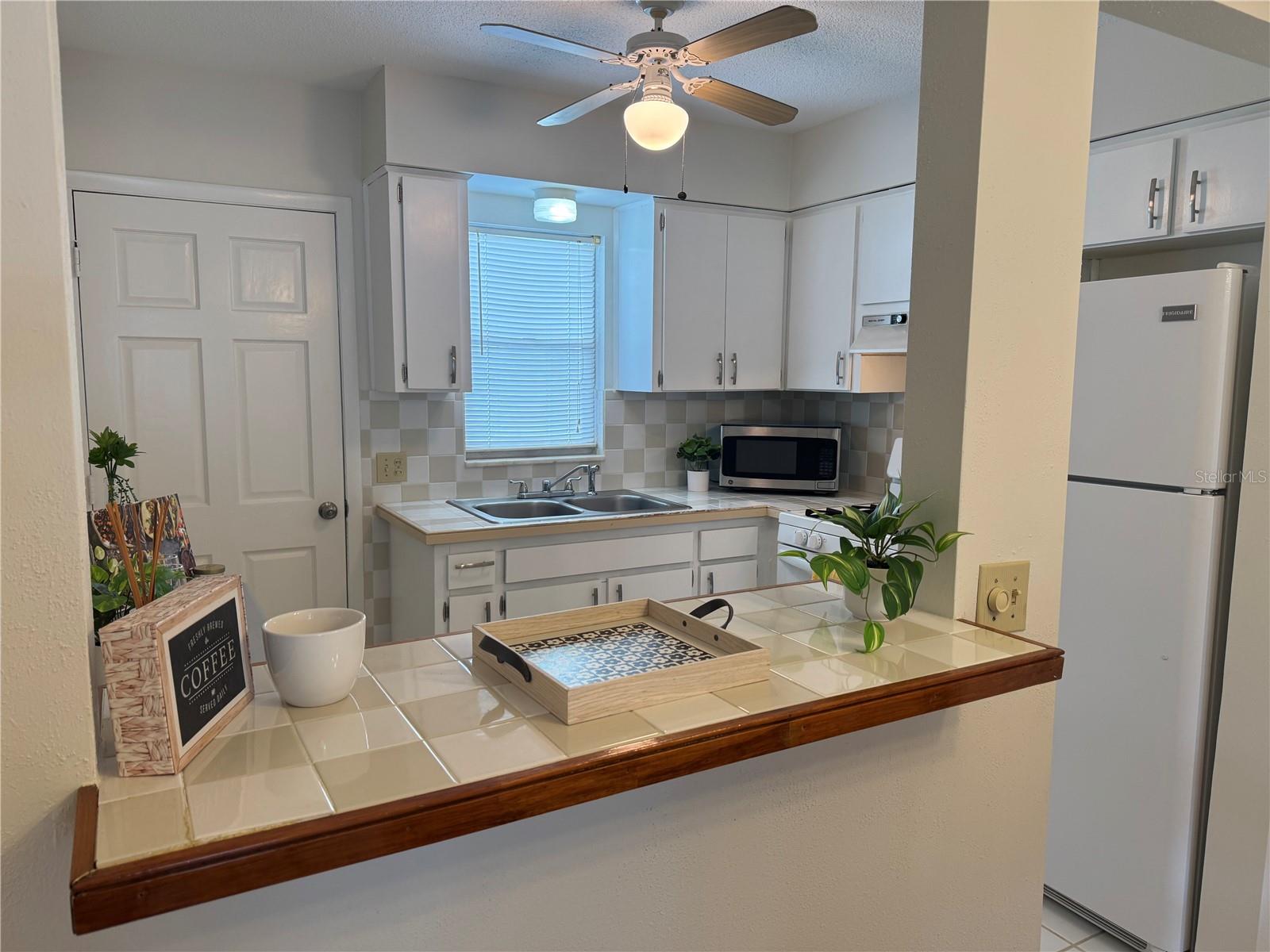 5107 PARK LAKE DR N, PINELLAS PARK, FL, 33782