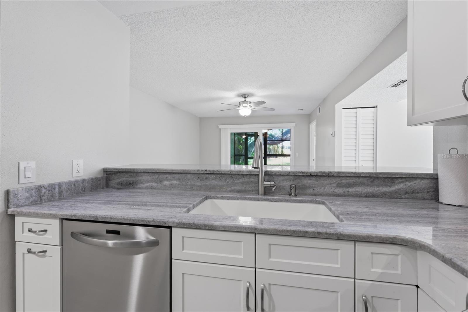 3001 58TH AVE S #1015, ST PETERSBURG, FL, 33712