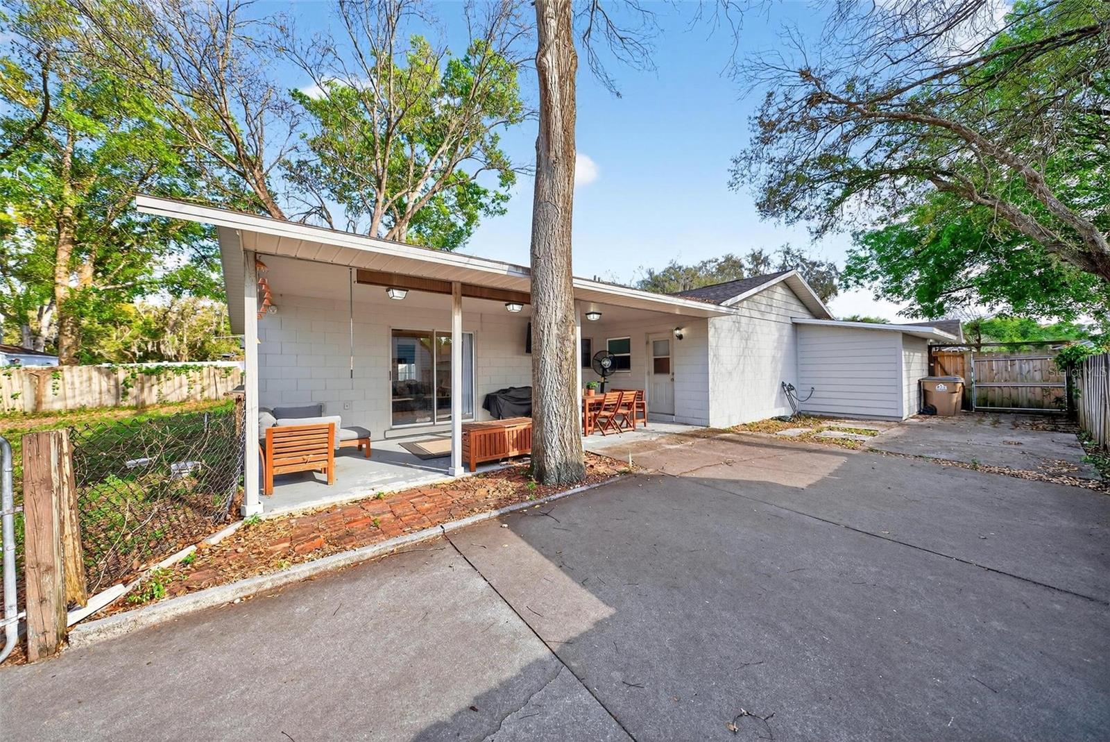 106 PORTLAND ST, EUSTIS, FL, 32726