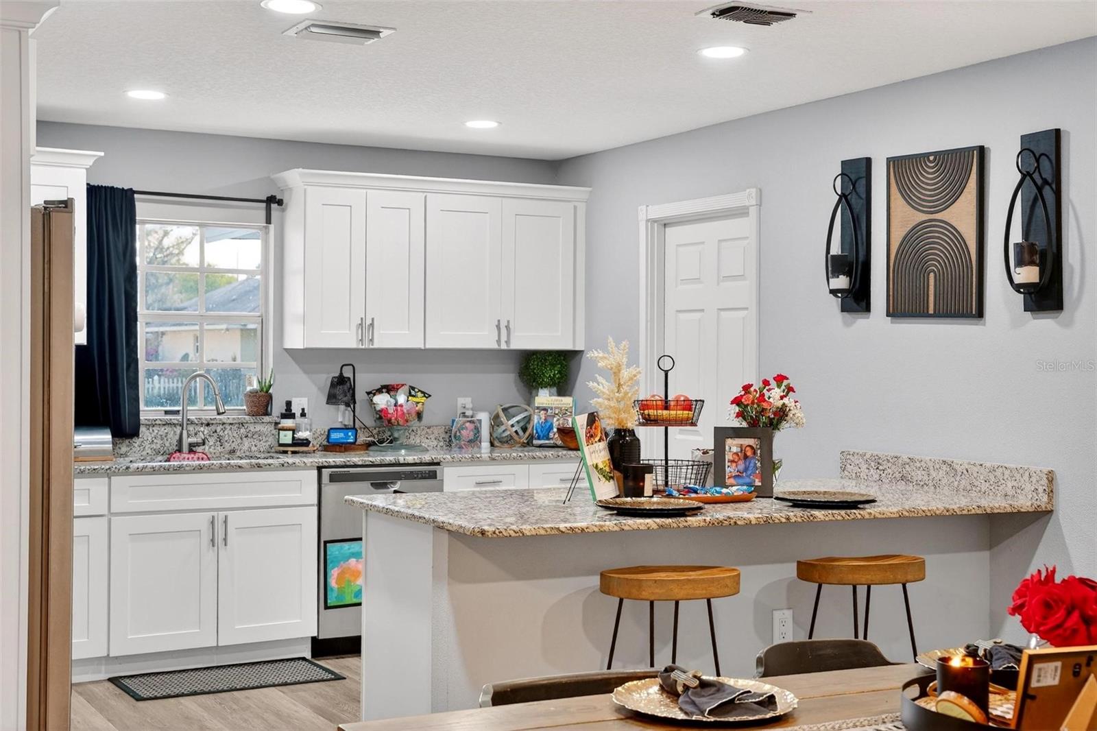 106 PORTLAND ST, EUSTIS, FL, 32726