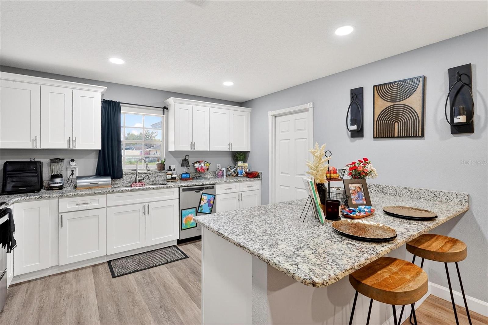 106 PORTLAND ST, EUSTIS, FL, 32726