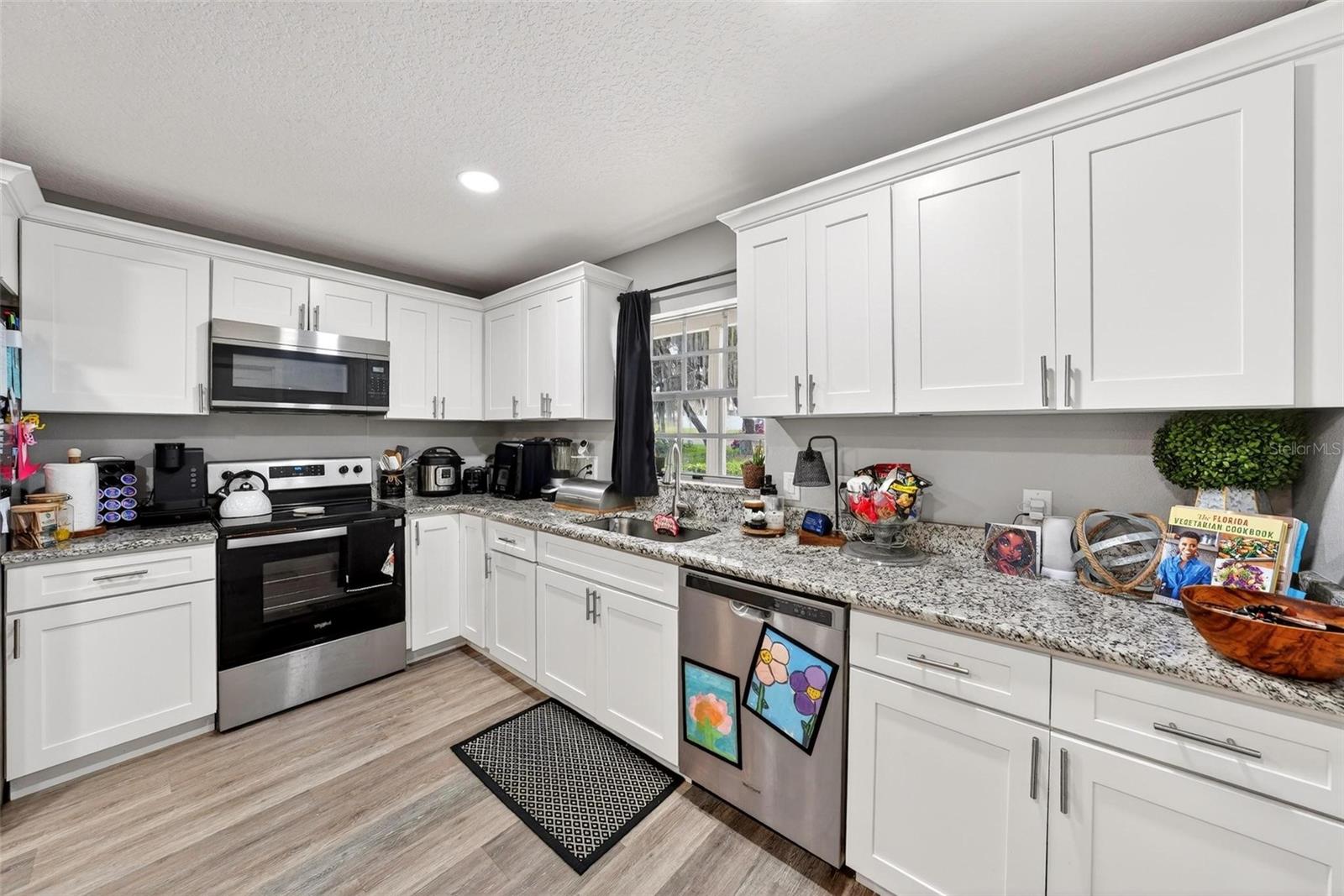 106 PORTLAND ST, EUSTIS, FL, 32726