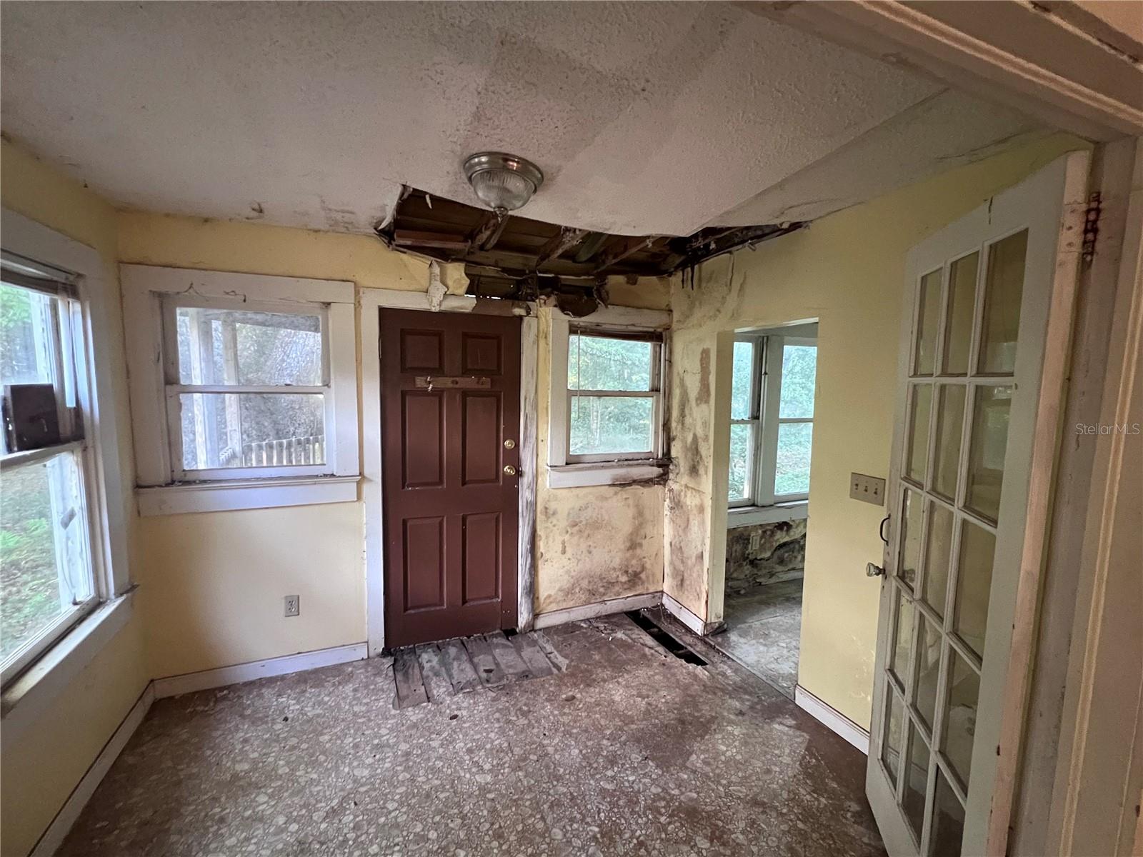 177 E 3RD AVE, PIERSON, FL, 32180