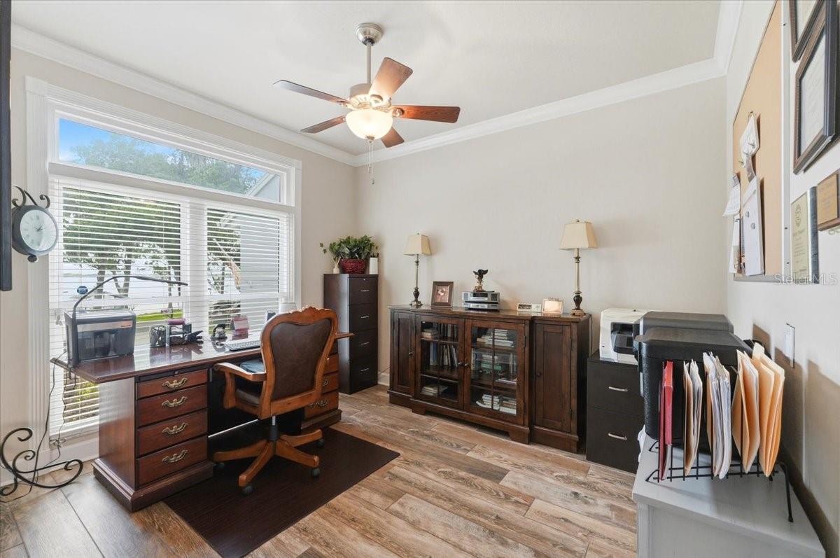 2000 LAKE ARIANA BLVD, AUBURNDALE, FL, 33823
