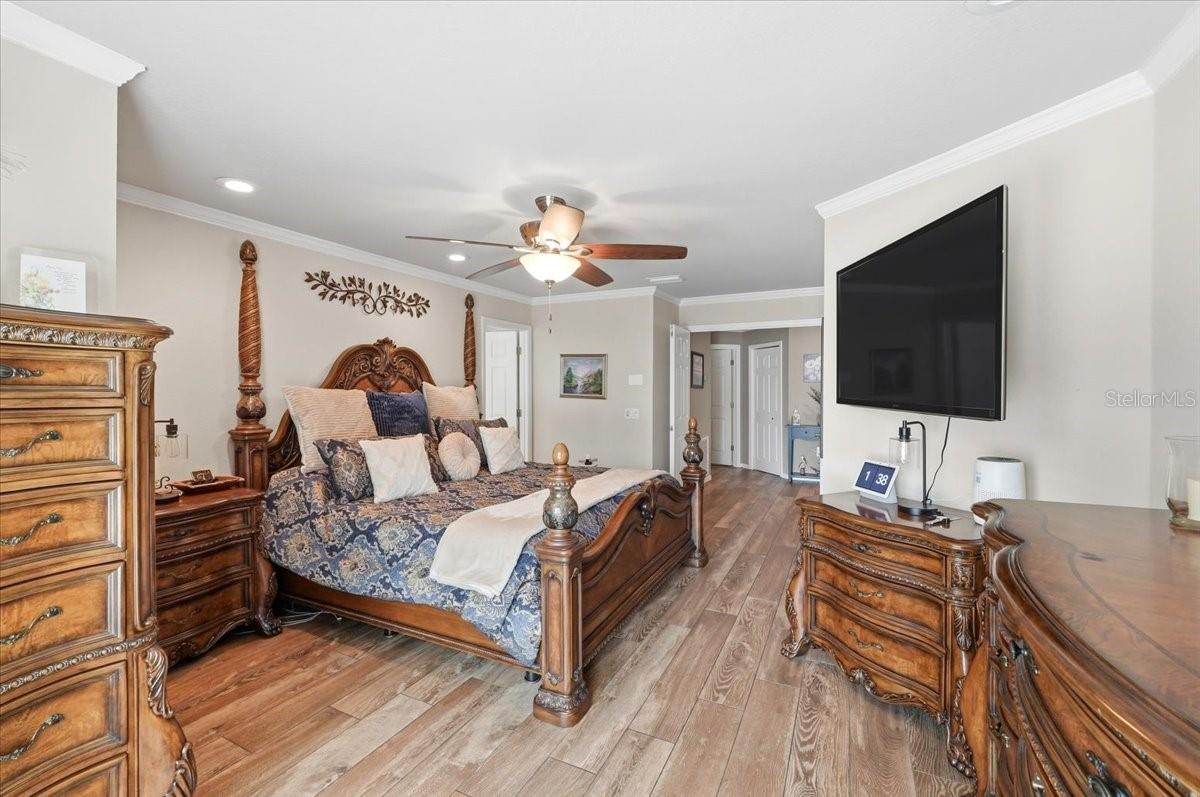 2000 LAKE ARIANA BLVD, AUBURNDALE, FL, 33823
