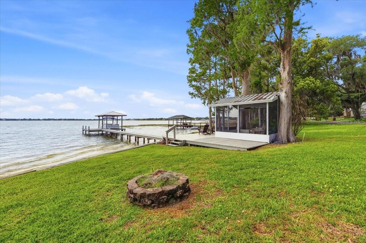 2000 LAKE ARIANA BLVD, AUBURNDALE, FL, 33823