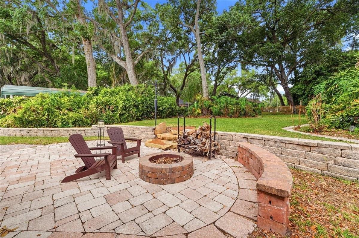 2000 LAKE ARIANA BLVD, AUBURNDALE, FL, 33823