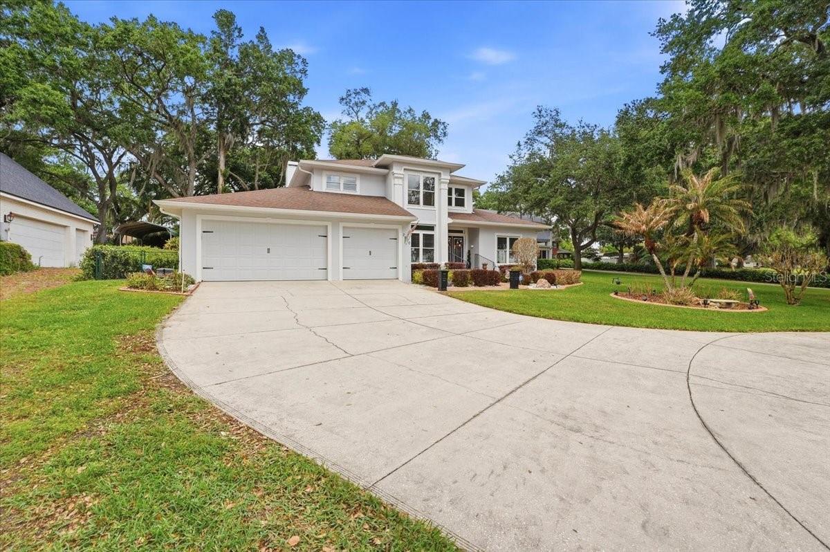 2000 LAKE ARIANA BLVD, AUBURNDALE, FL, 33823