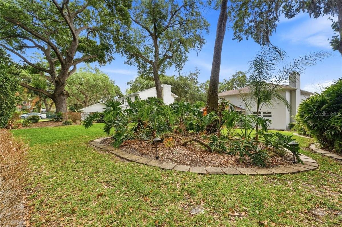 2000 LAKE ARIANA BLVD, AUBURNDALE, FL, 33823