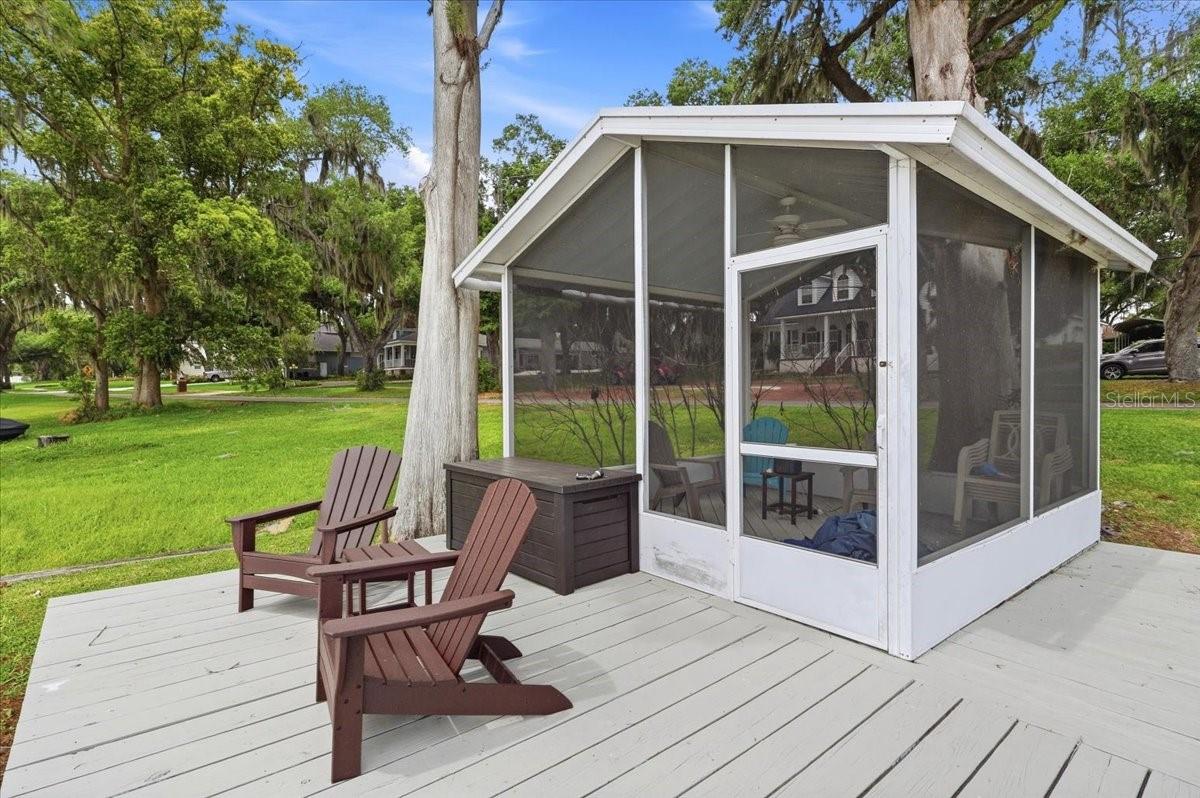 2000 LAKE ARIANA BLVD, AUBURNDALE, FL, 33823