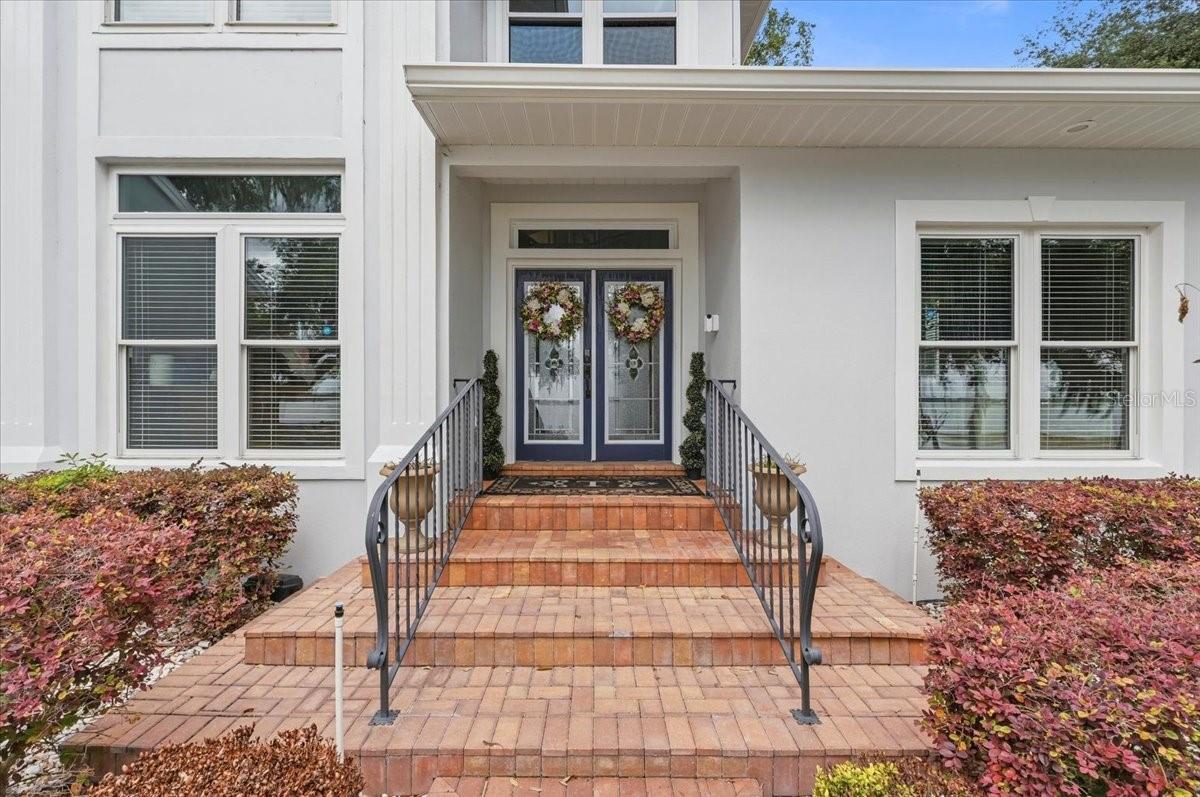 2000 LAKE ARIANA BLVD, AUBURNDALE, FL, 33823