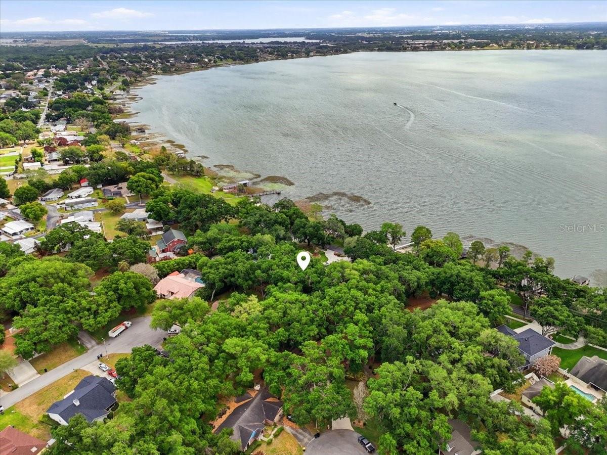 2000 LAKE ARIANA BLVD, AUBURNDALE, FL, 33823