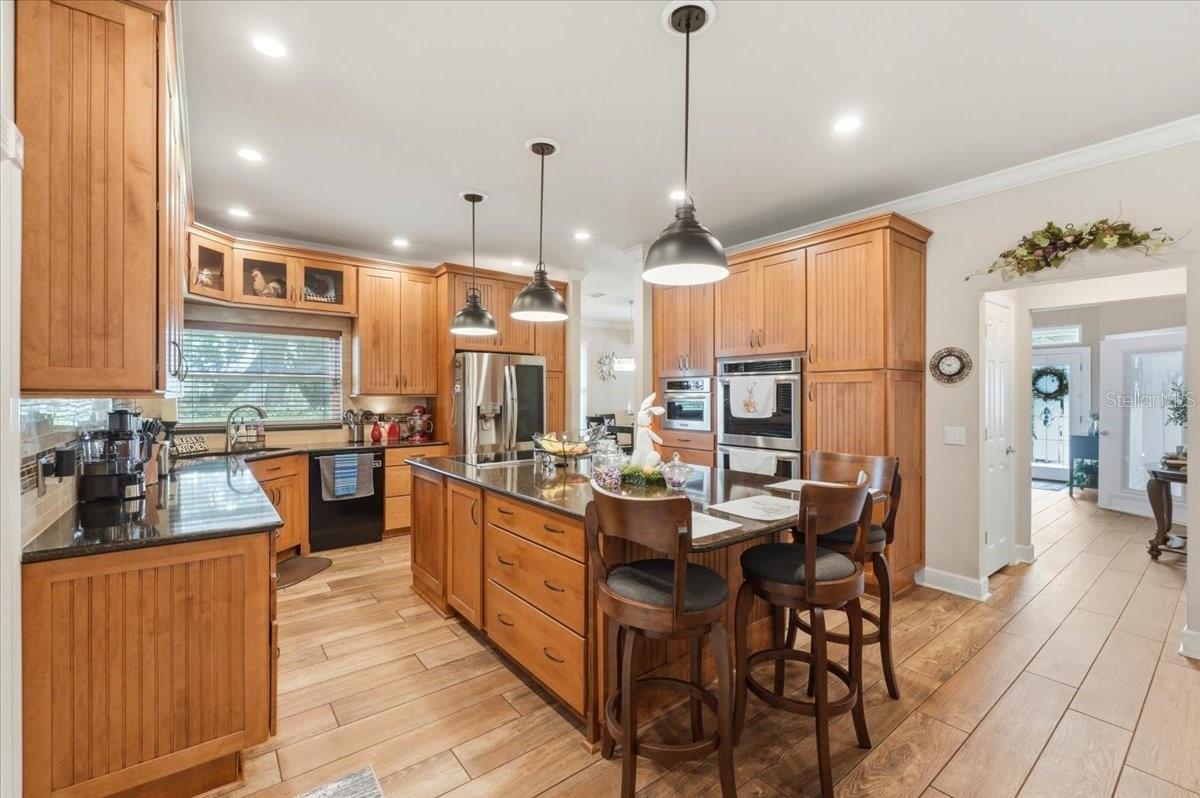 2000 LAKE ARIANA BLVD, AUBURNDALE, FL, 33823