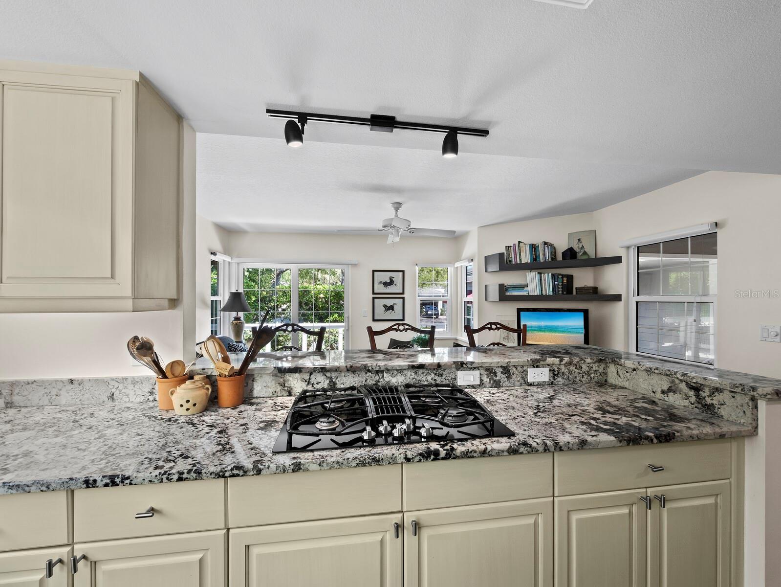 3466 WINDING OAKS DR #35, LONGBOAT KEY, FL, 34228