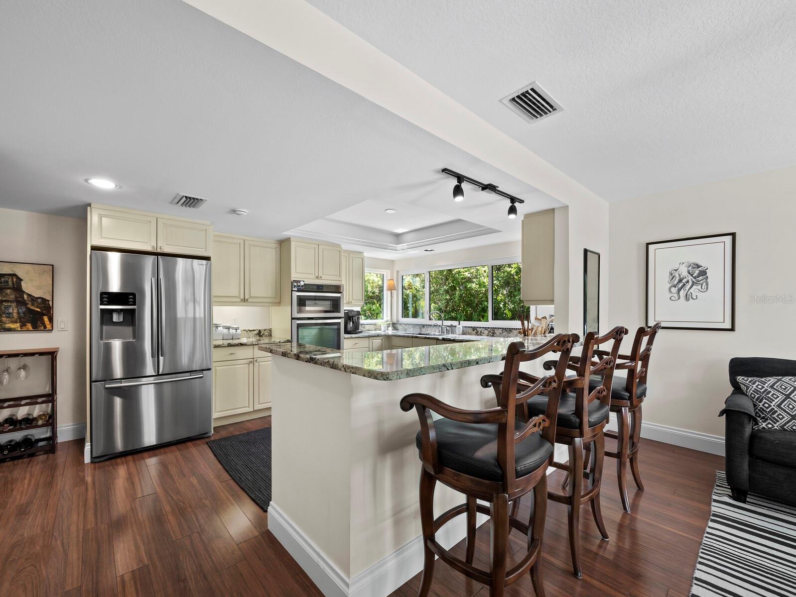 3466 WINDING OAKS DR #35, LONGBOAT KEY, FL, 34228