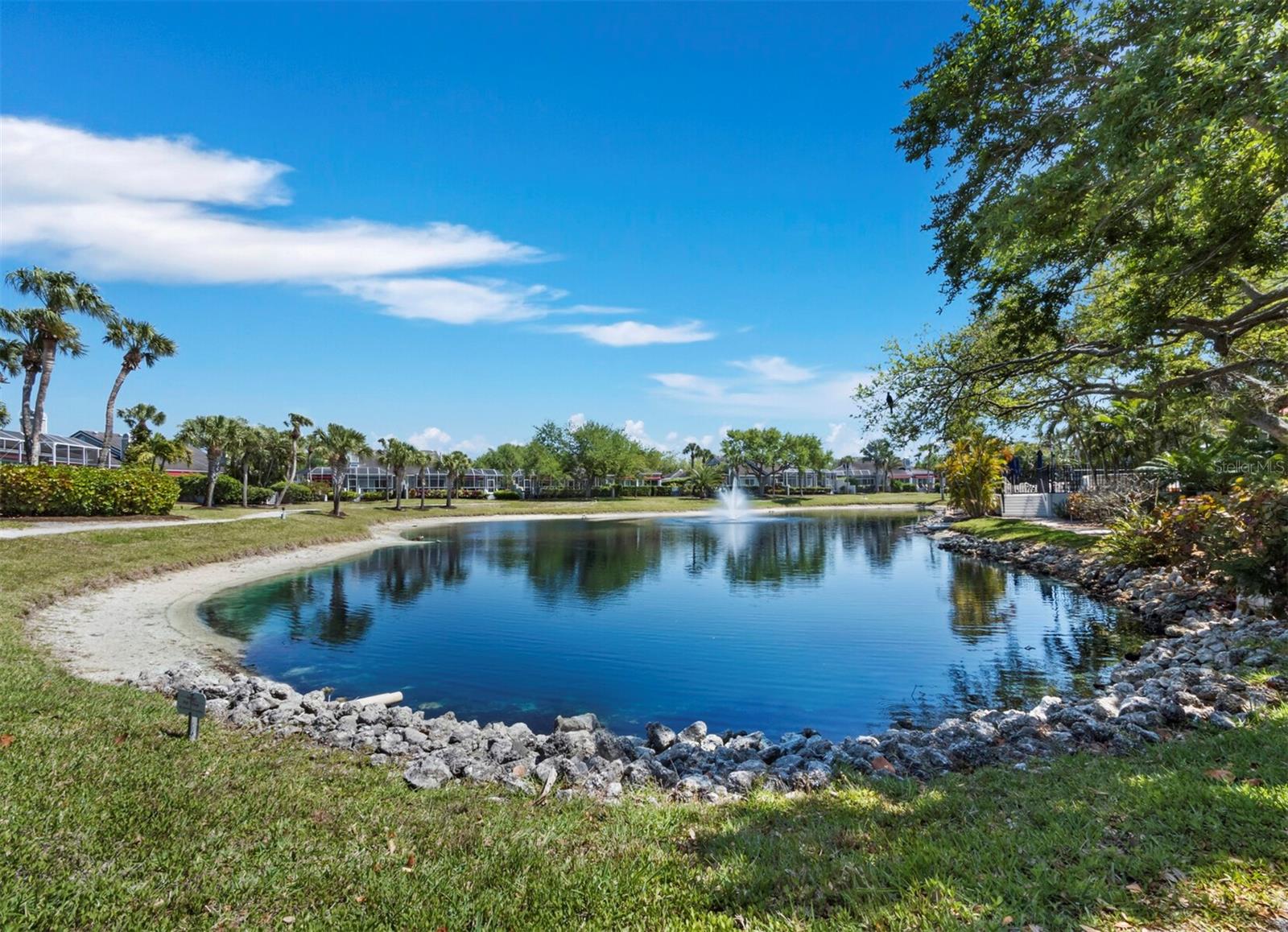3466 WINDING OAKS DR #35, LONGBOAT KEY, FL, 34228