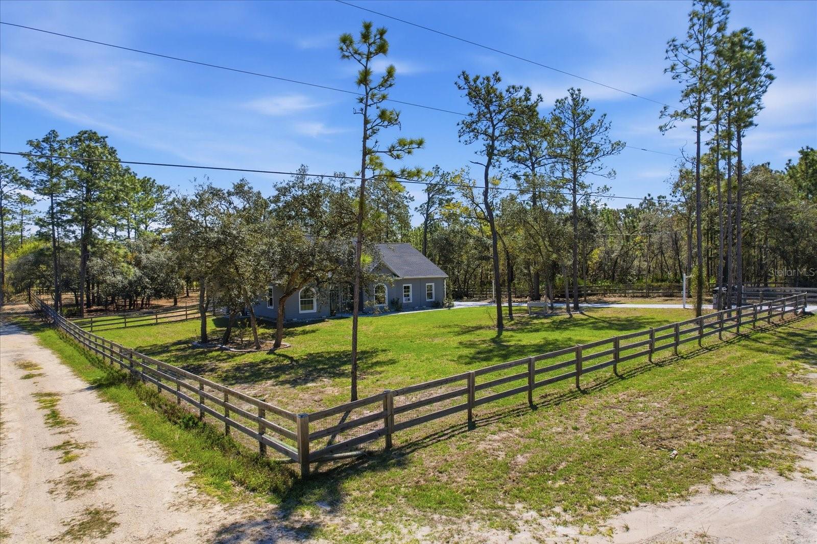 Fully Fenced In 1 Acre