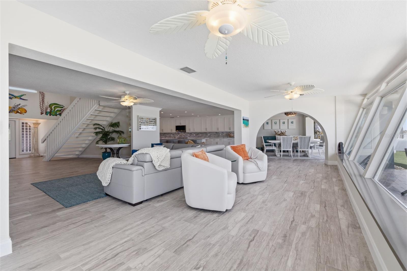 16123 6TH ST E, REDINGTON BEACH, FL, 33708