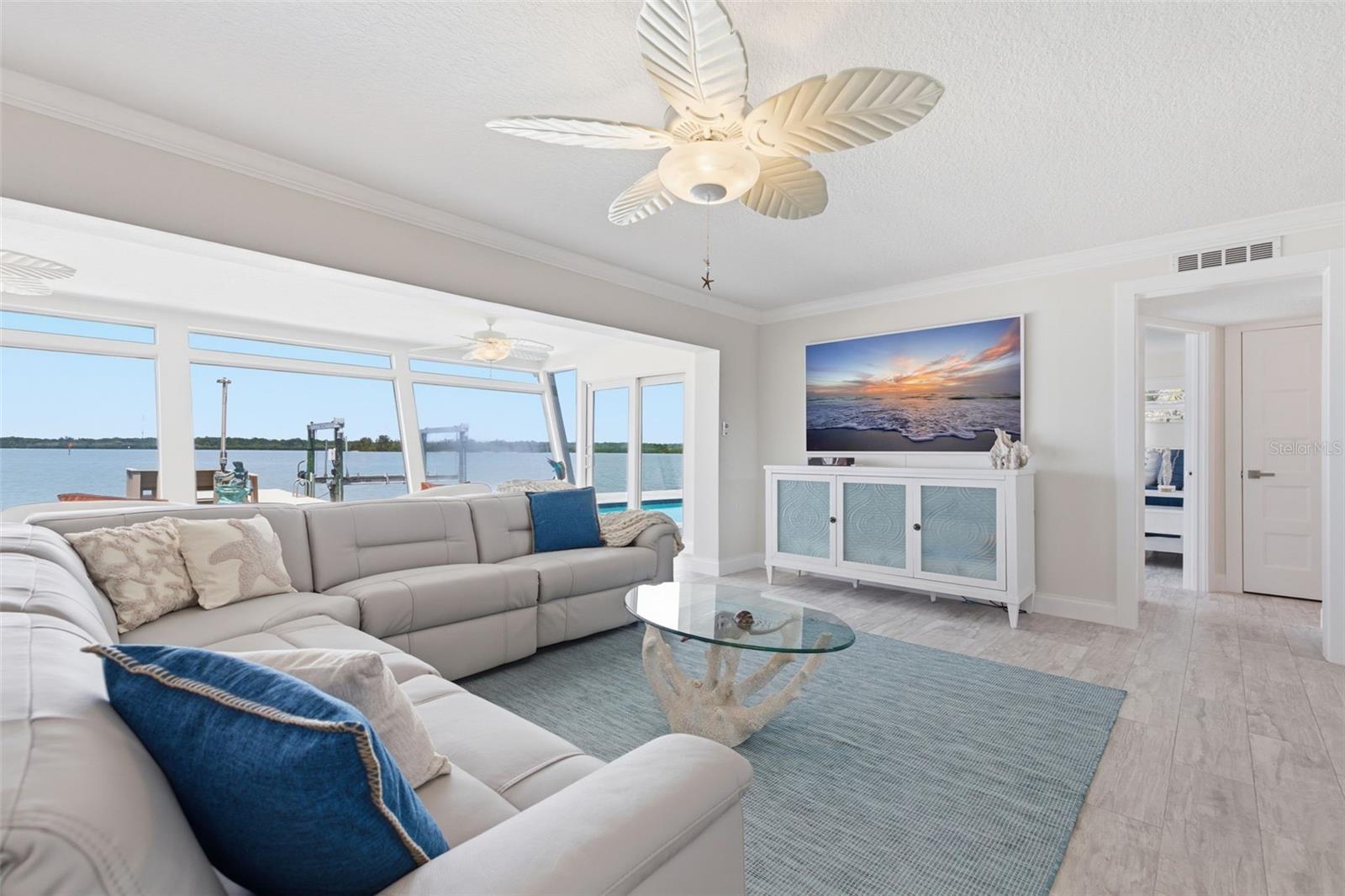 16123 6TH ST E, REDINGTON BEACH, FL, 33708