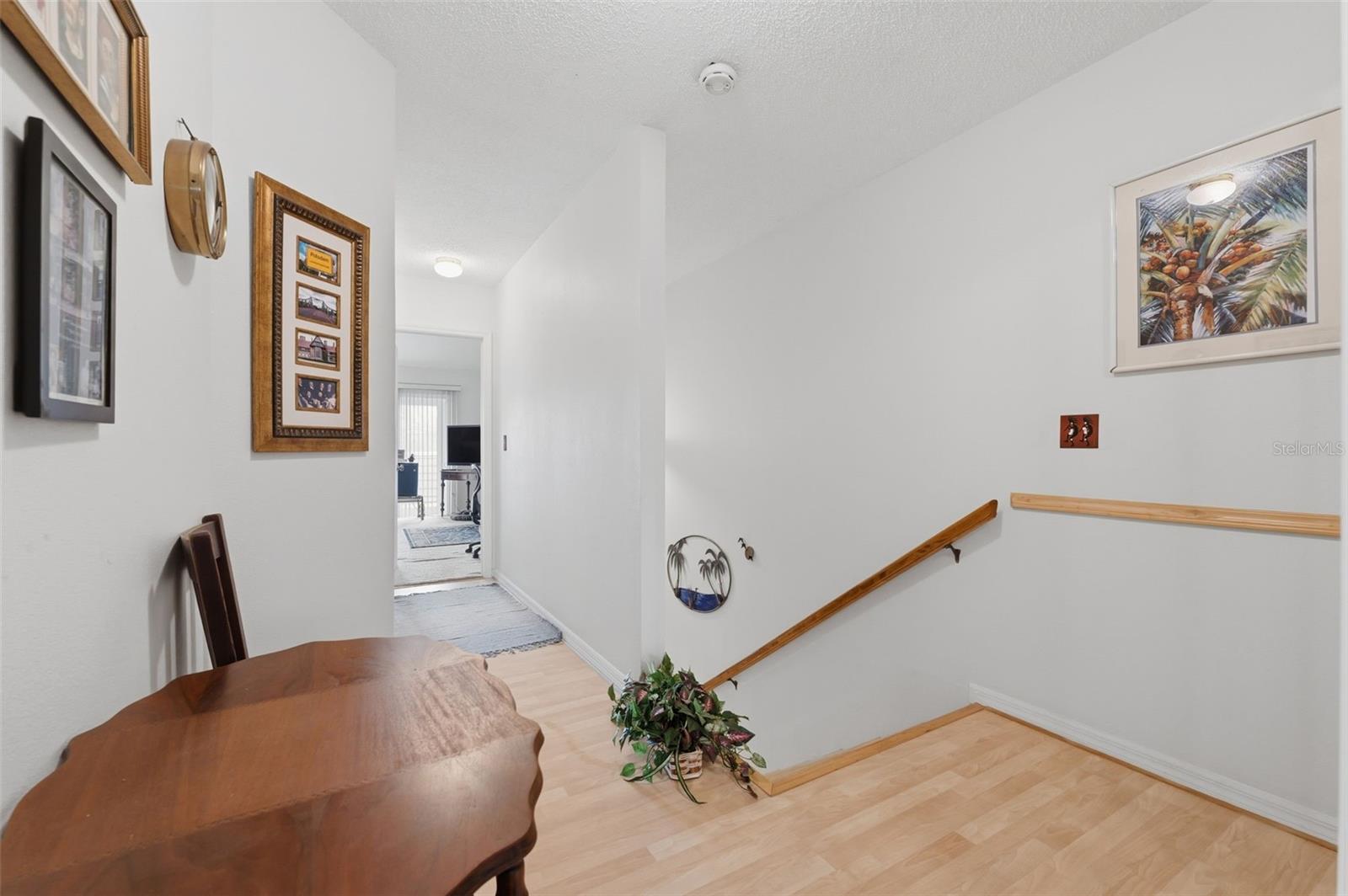 2nd floor landing