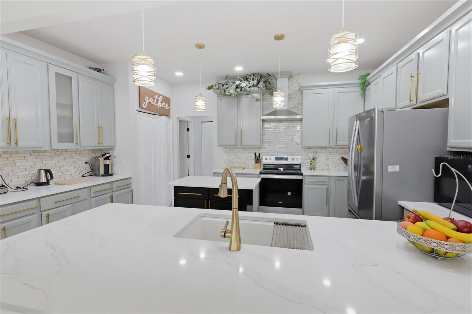 1026 W BERESFORD RD, DELAND, FL, 32720