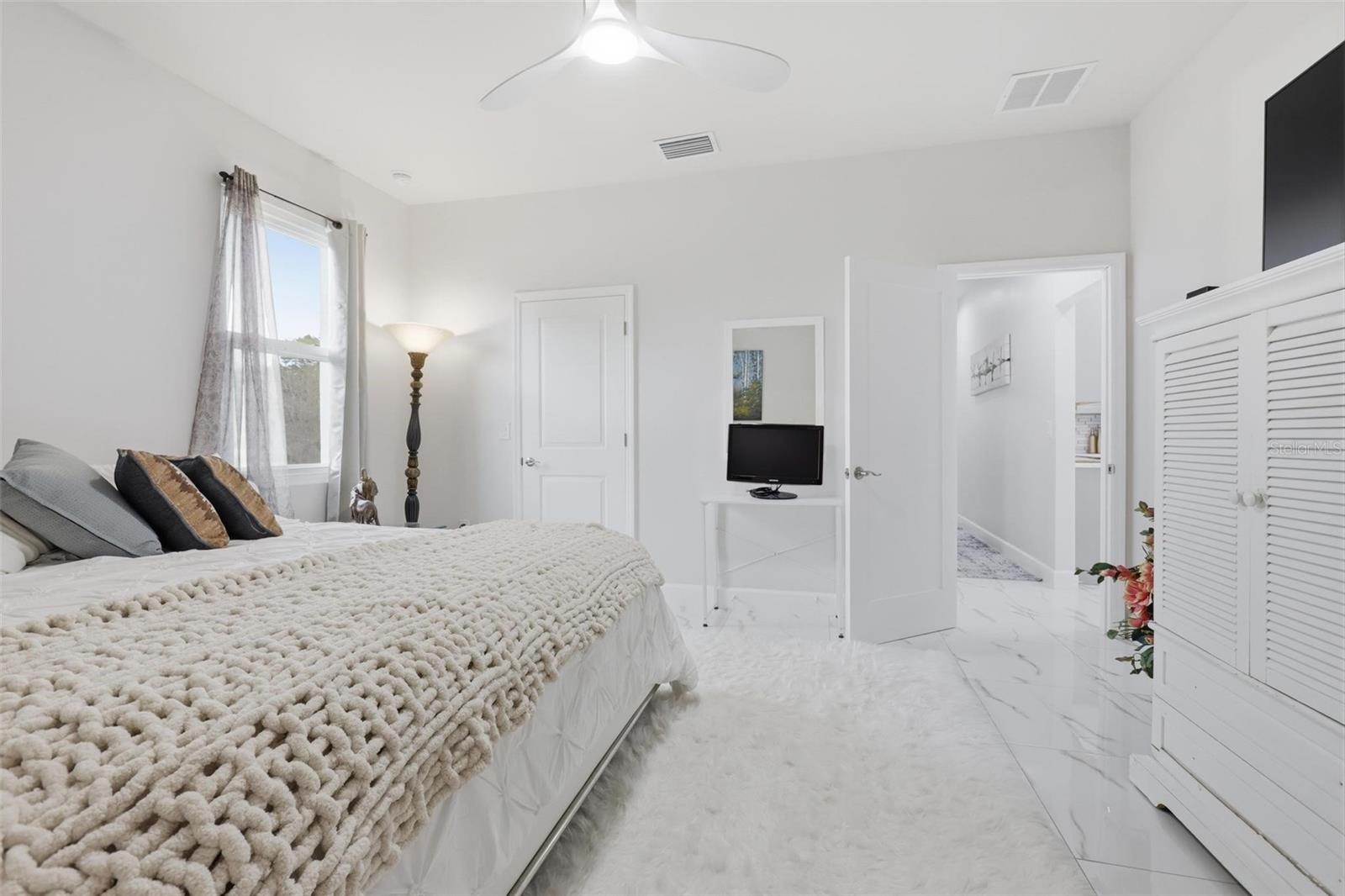 1026 W BERESFORD RD, DELAND, FL, 32720