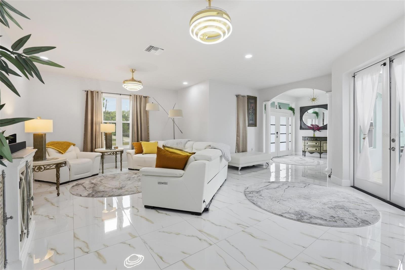 1026 W BERESFORD RD, DELAND, FL, 32720