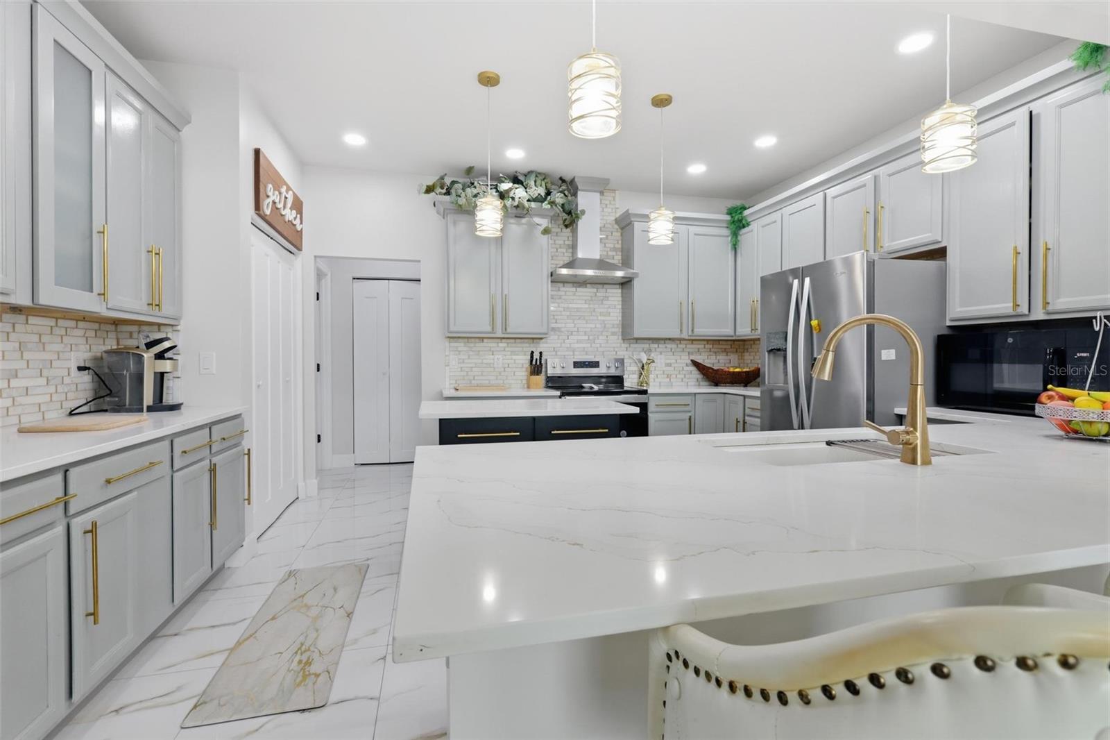 1026 W BERESFORD RD, DELAND, FL, 32720