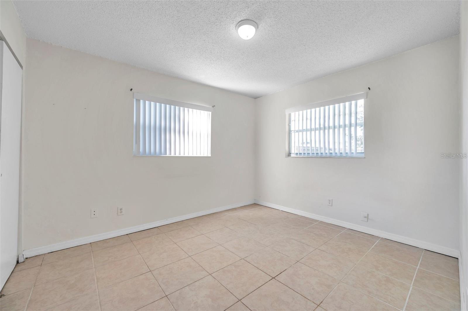 926 LAKE PALMS DR, LARGO, FL, 33771