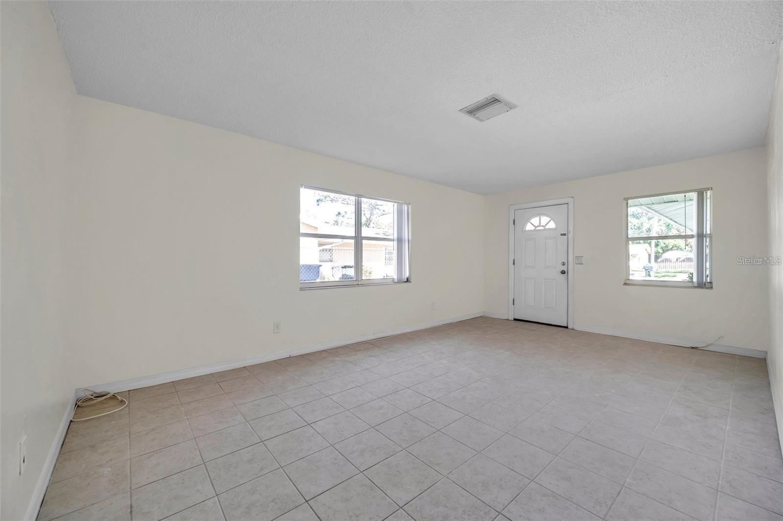 926 LAKE PALMS DR, LARGO, FL, 33771