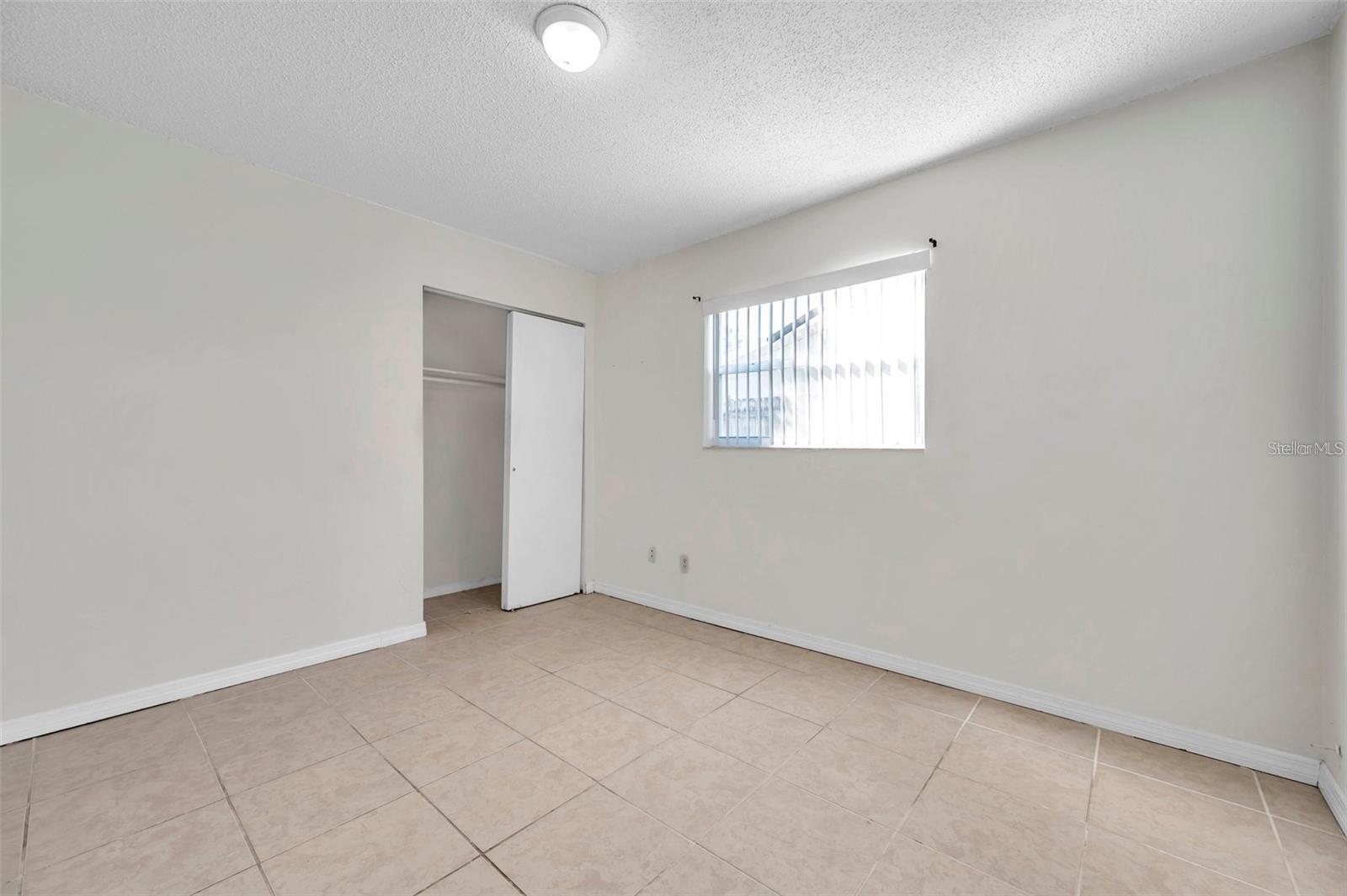 926 LAKE PALMS DR, LARGO, FL, 33771