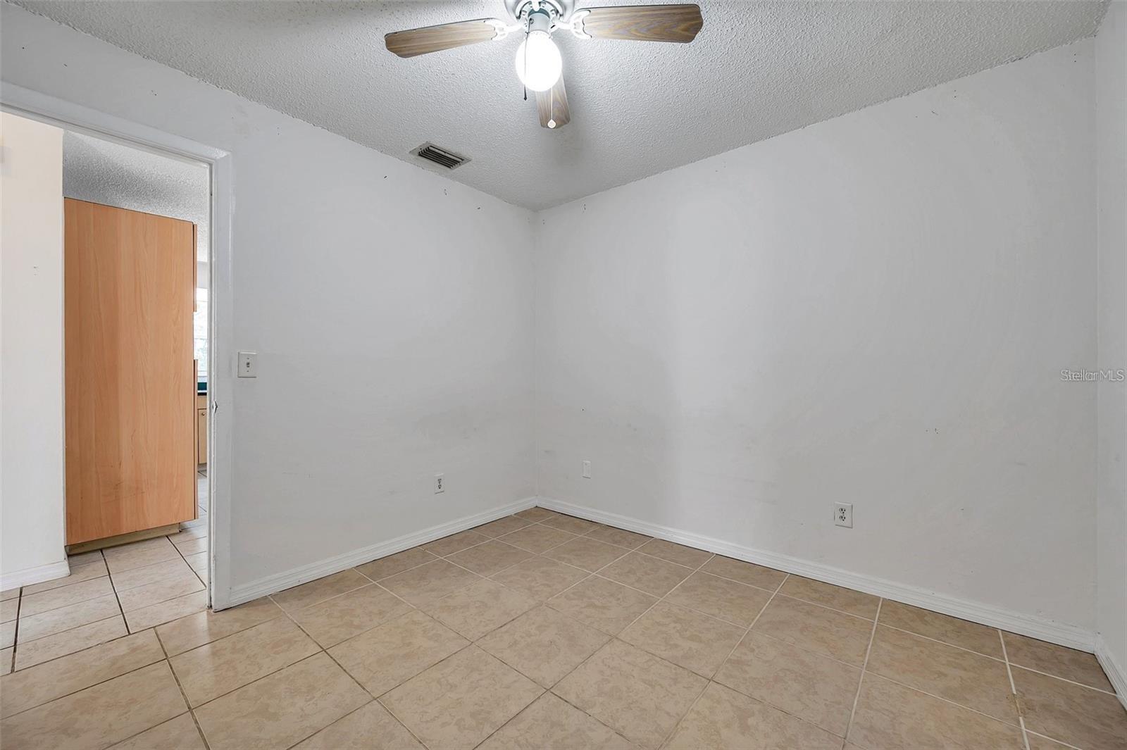 926 LAKE PALMS DR, LARGO, FL, 33771