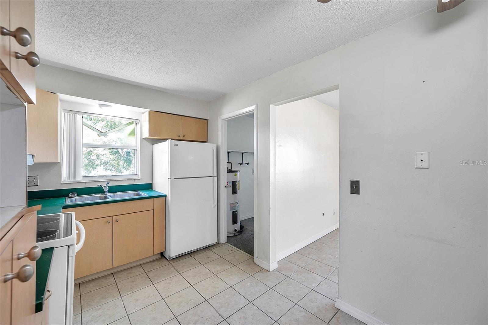 926 LAKE PALMS DR, LARGO, FL, 33771