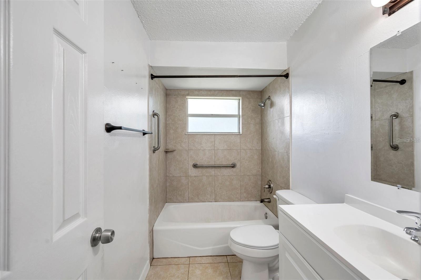 926 LAKE PALMS DR, LARGO, FL, 33771