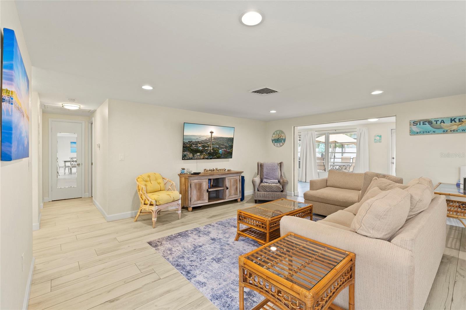 6836 ROXBURY DR, SARASOTA, FL, 34231