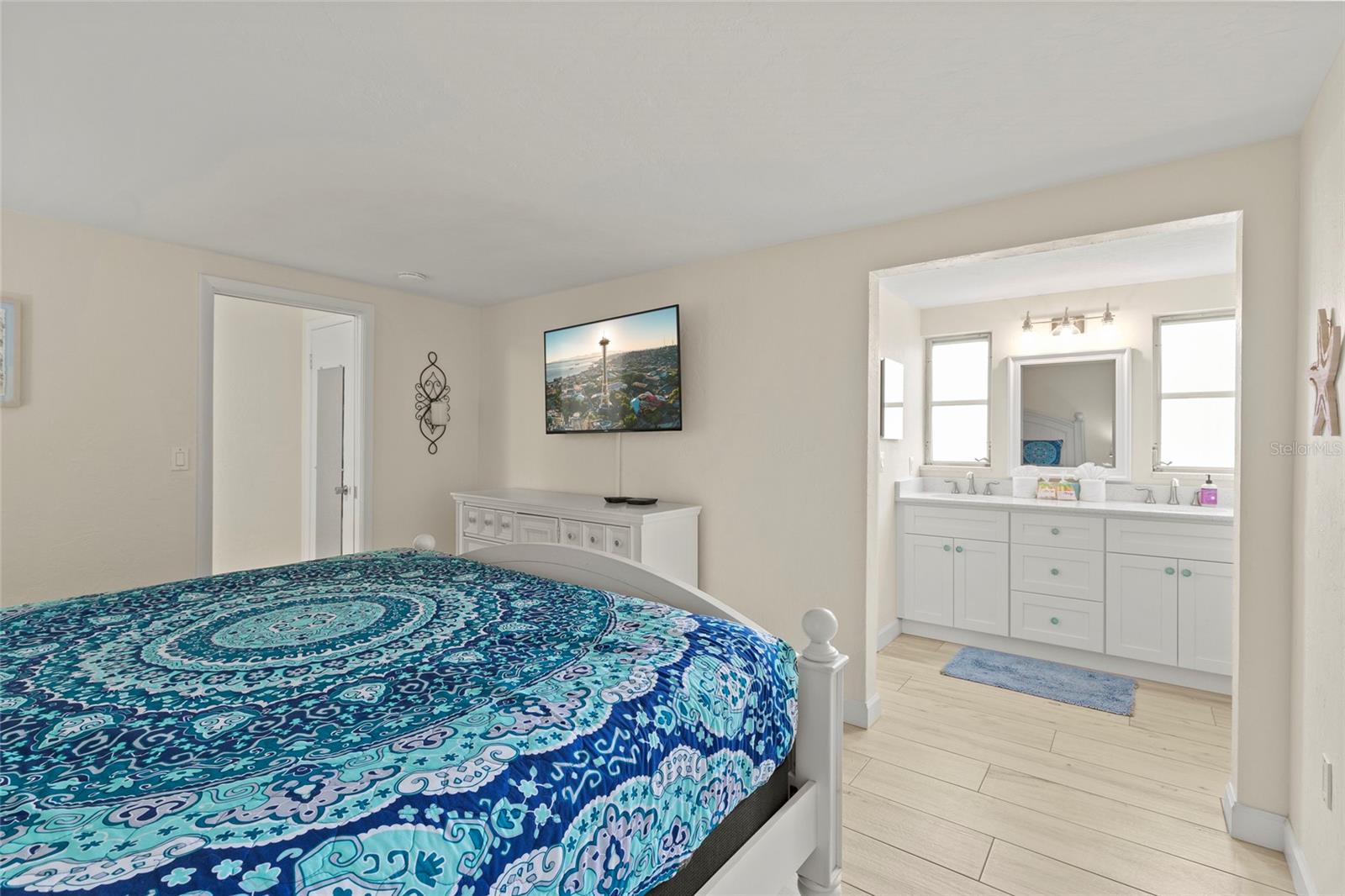 6836 ROXBURY DR, SARASOTA, FL, 34231