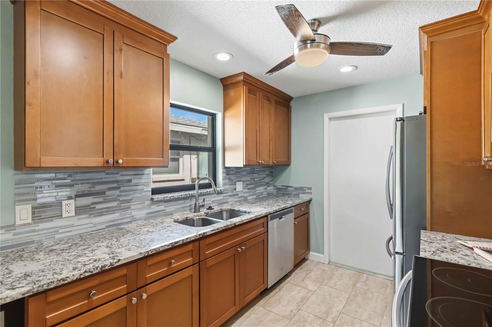 1878 JOYCE ST, SARASOTA, FL, 34231