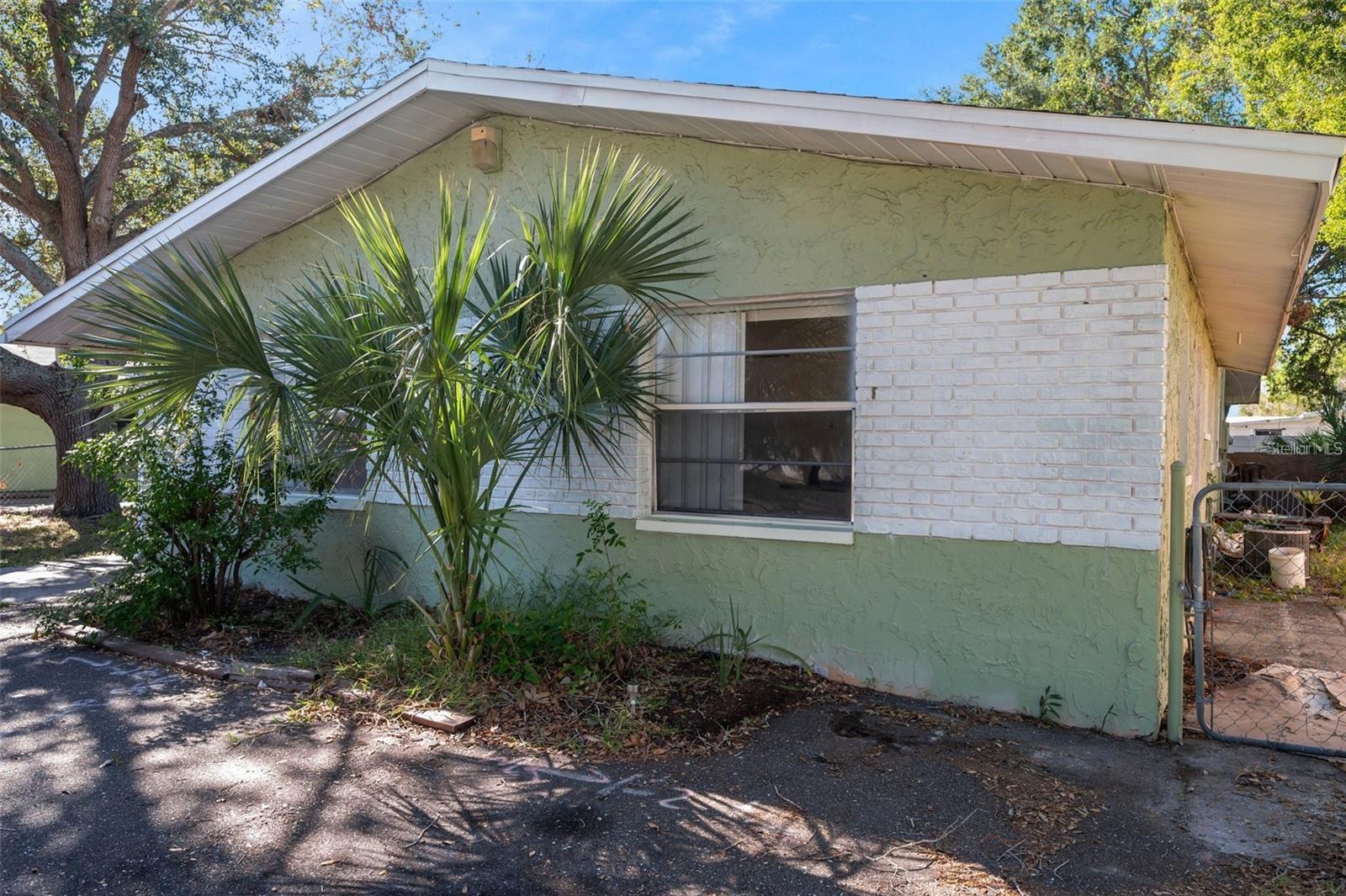 914 LAKE PALMS DR, LARGO, FL, 33771