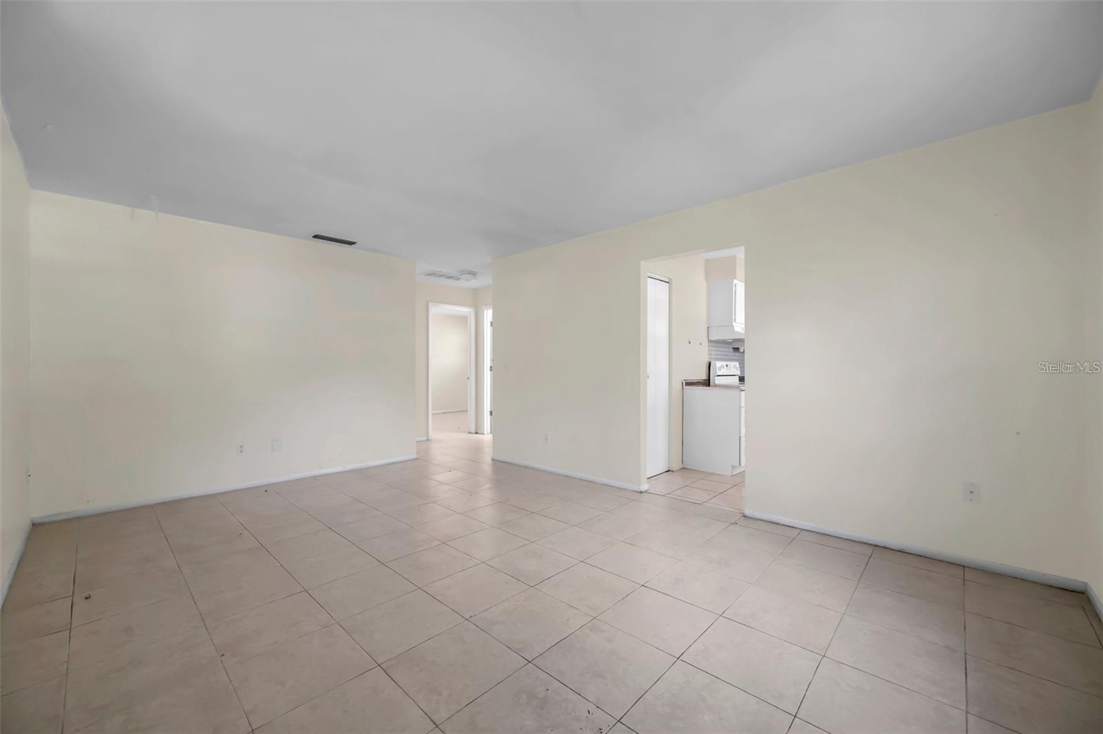 914 LAKE PALMS DR, LARGO, FL, 33771