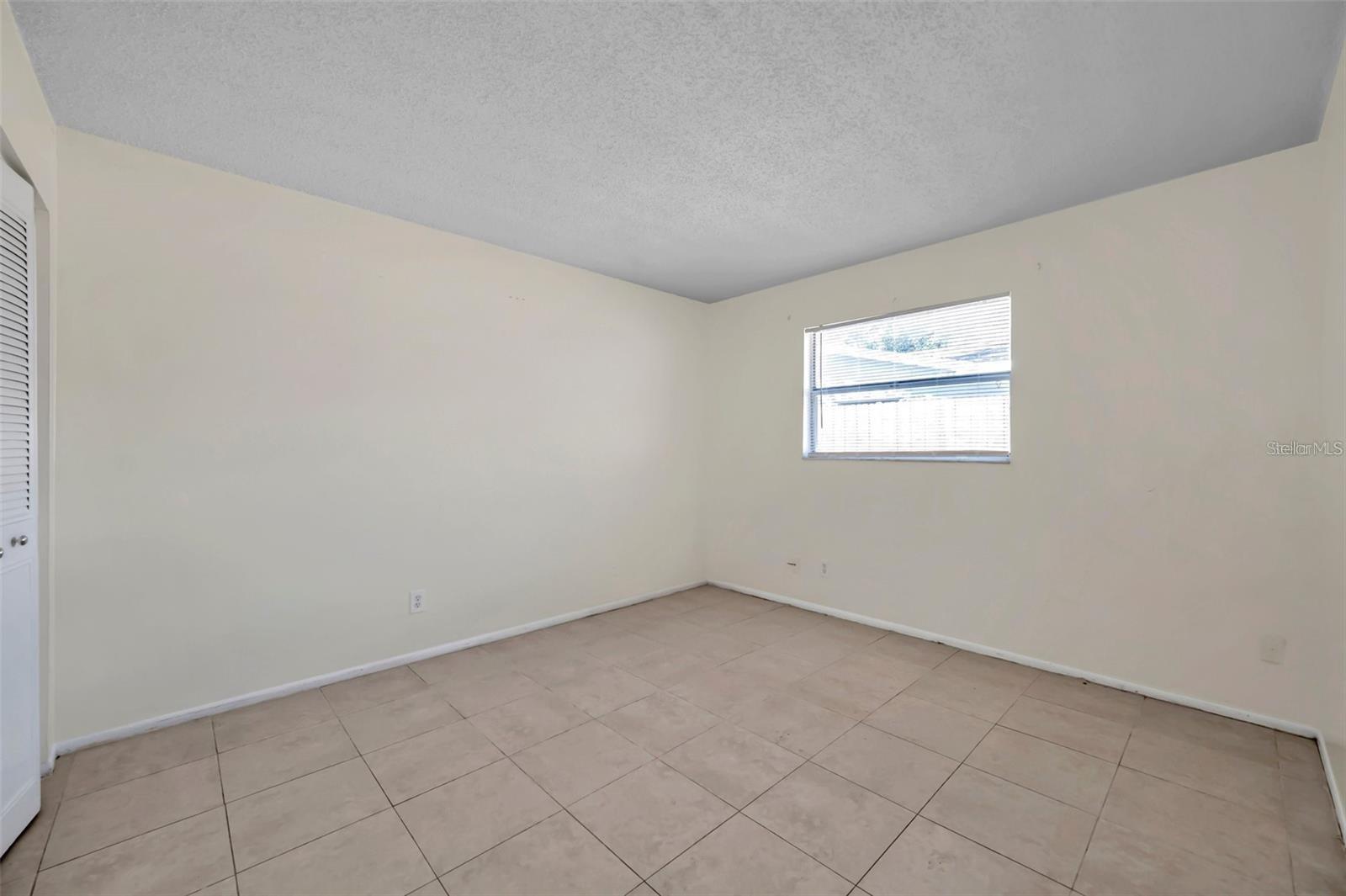 914 LAKE PALMS DR, LARGO, FL, 33771