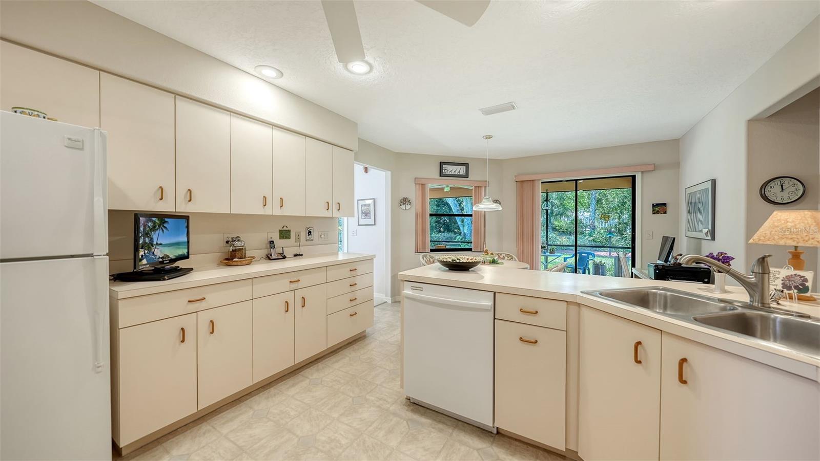 4310 74TH AVE E, SARASOTA, FL, 34243