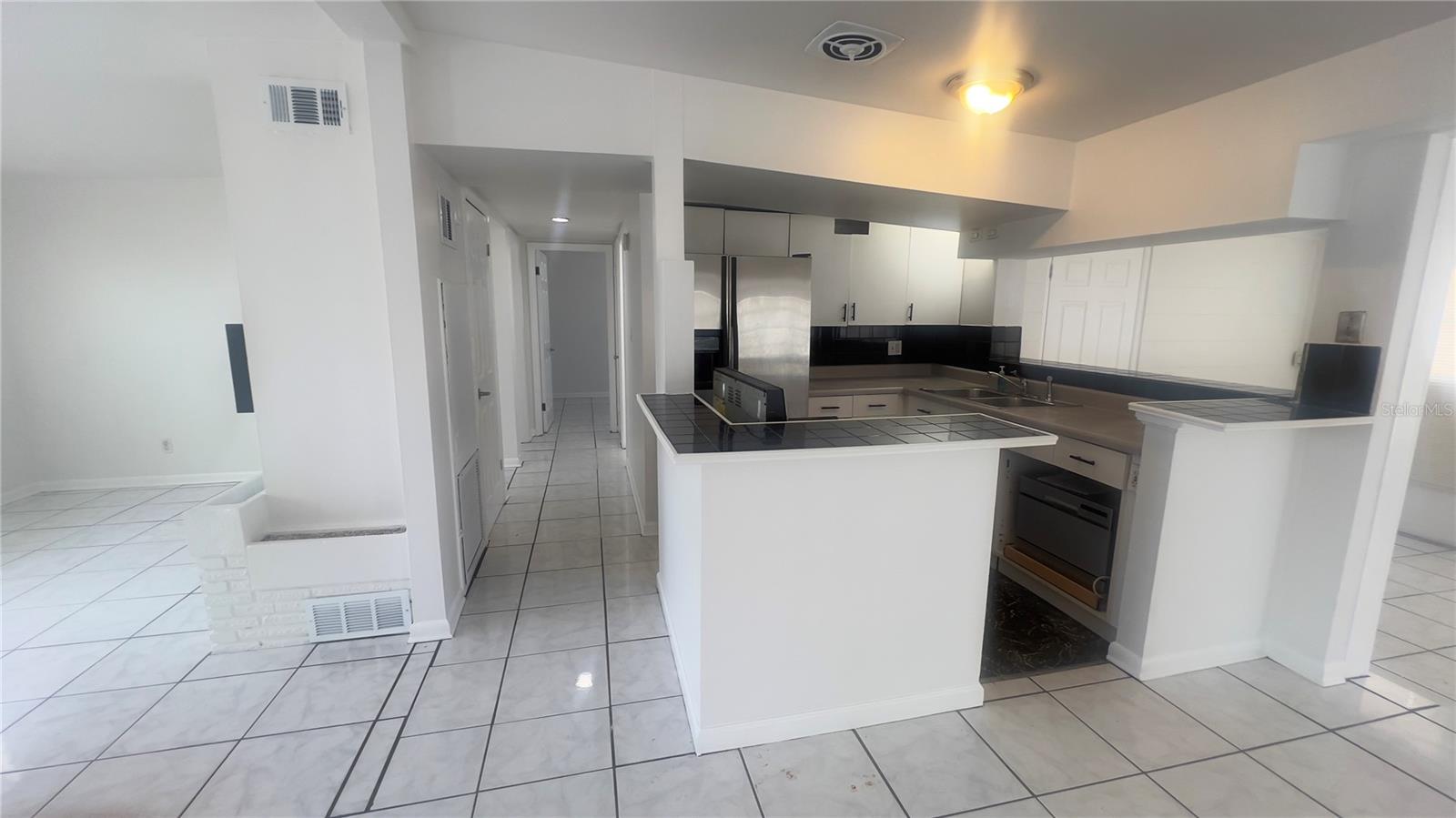 110 14TH AVE SW, LARGO, FL, 33770
