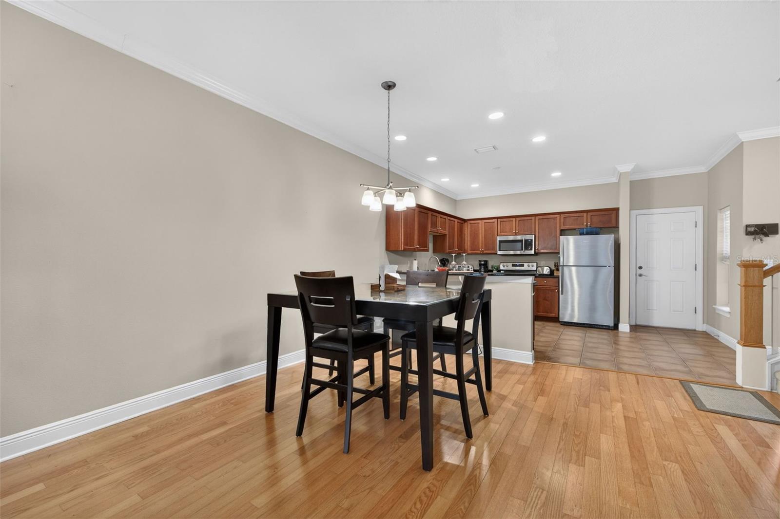 184 VALENCIA CIR, ST PETERSBURG, FL, 33716